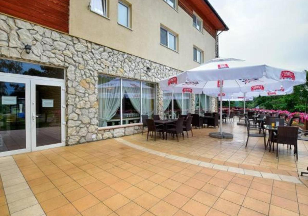 Pensjonat Nad Jeziorem Powidz (Slupca) Exterior foto