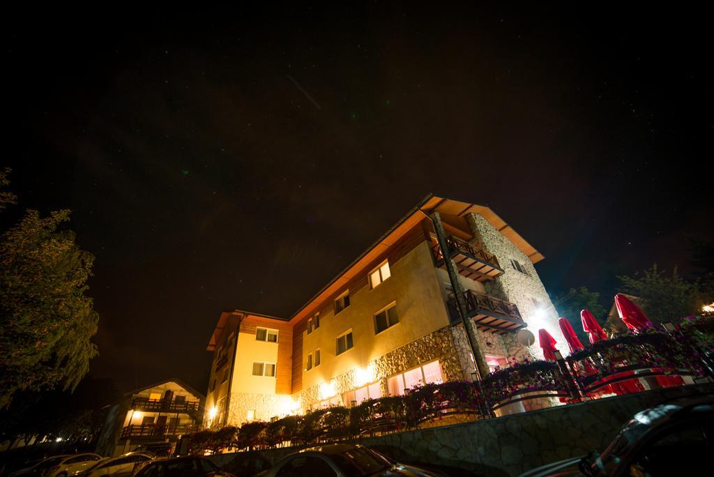 Pensjonat Nad Jeziorem Powidz (Slupca) Exterior foto